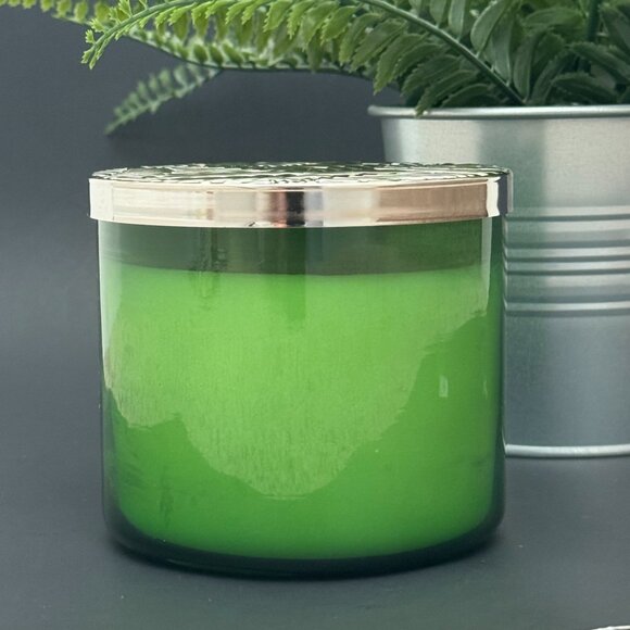 BBW Waikiki Beach Coconut Bath & Body Works 3 Wick Candle - Picture 2 of 10